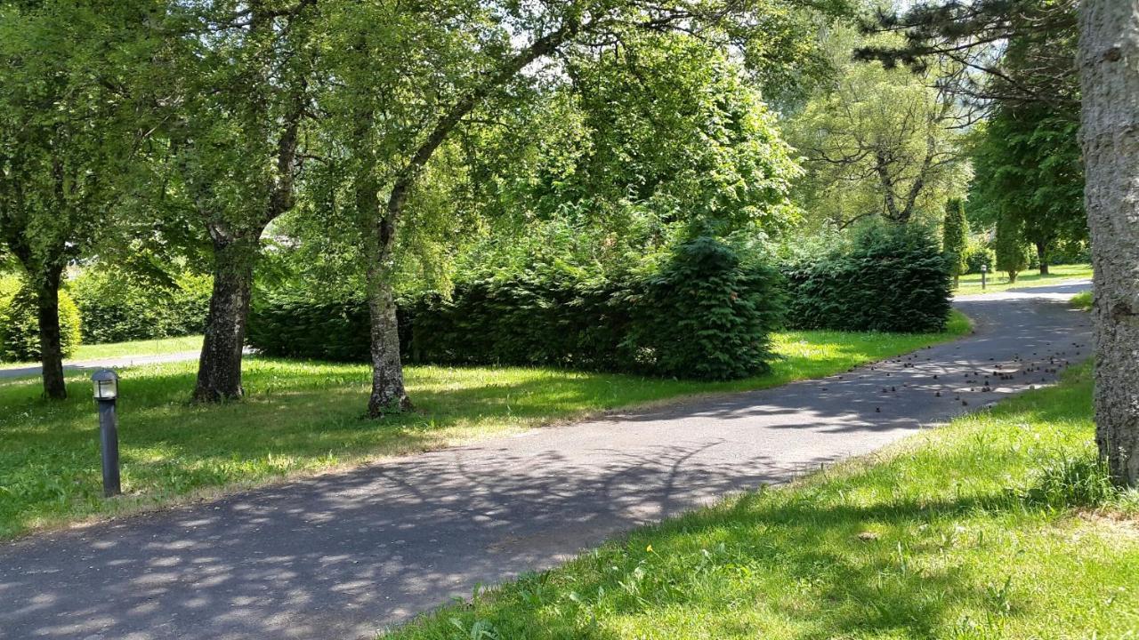 Camping Les Vernieres La Bourboule Sancy Luaran gambar