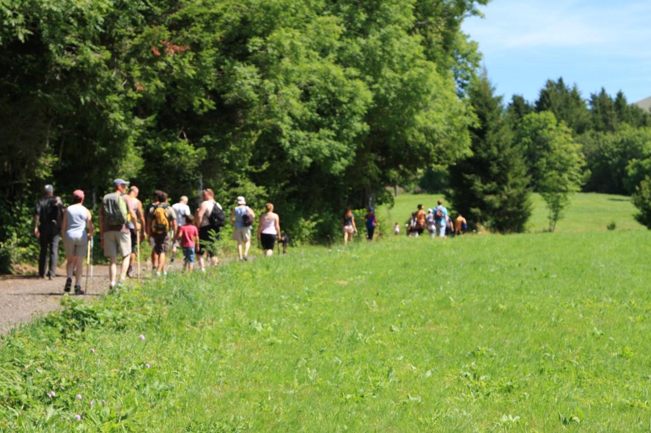 Camping Les Vernieres La Bourboule Sancy Luaran gambar